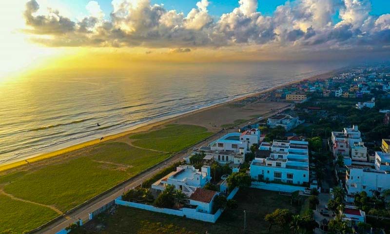 palavakkam-beach